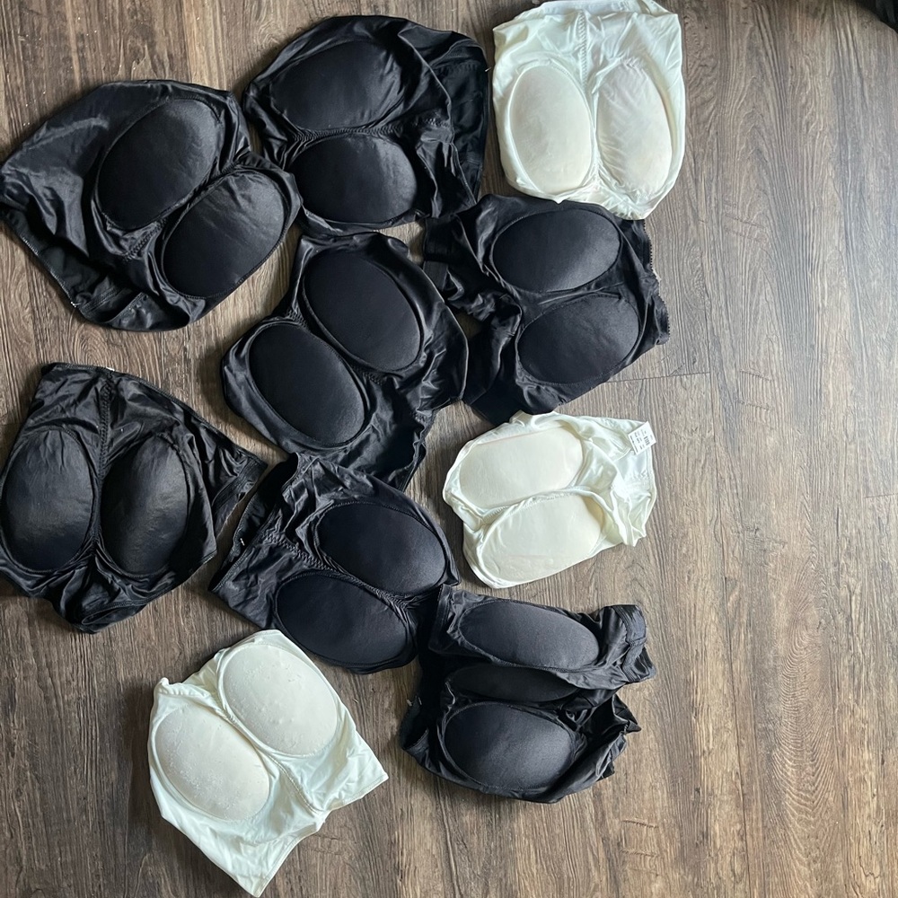 11 Frederick’s of Hollywood Black and White Padded Buttox Shapewear Set Lot
